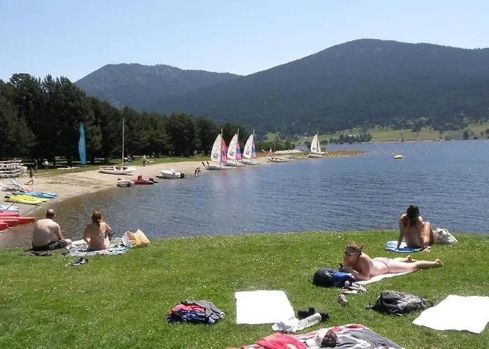 Les Angles: Esqui, Base Nautica, Naturaleza, Bike Park, ...